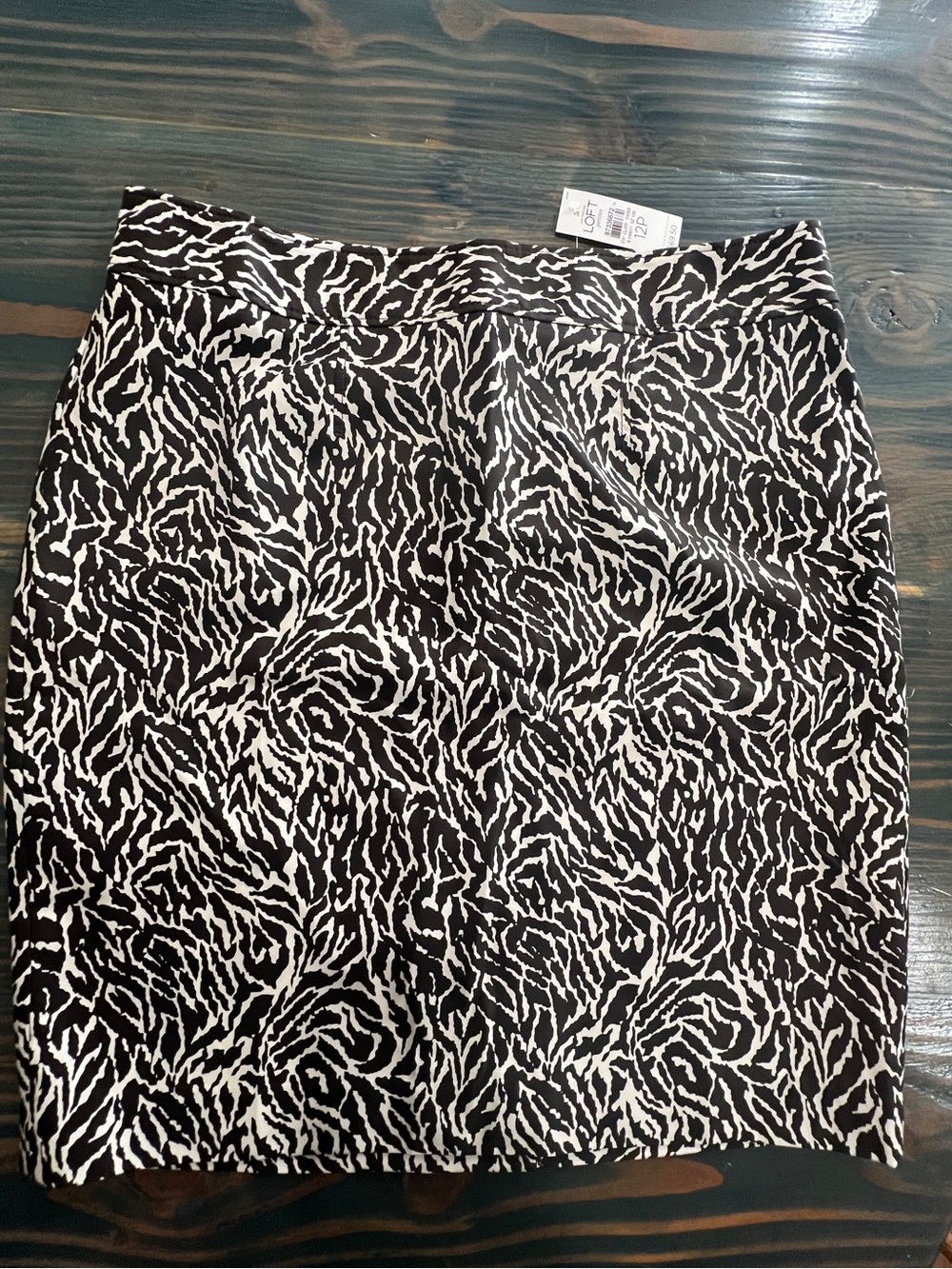 Loft Black & White Printed Pencil Skirt - Sleek Tailored Fit 12P cotton and silk